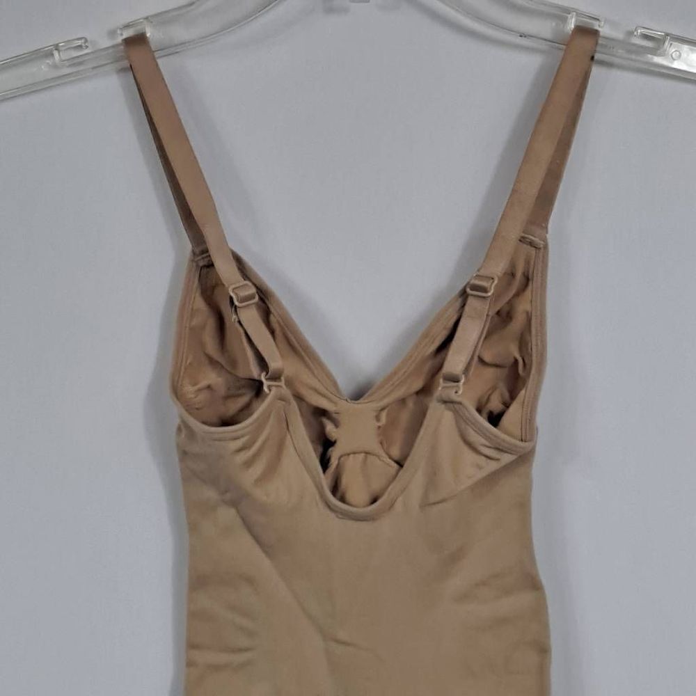 Skims sculpting bodysuit shapewear Nwot - Picture 6 of 9